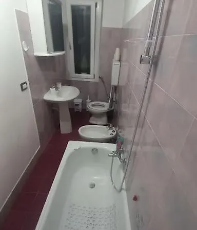 Centro -150mt Dalla Stazione Ferrovie Nord Tradate